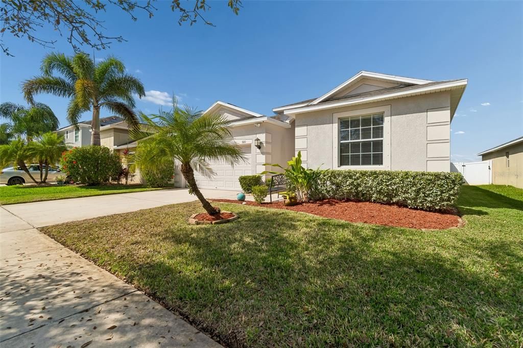 Active With Contract: $315,000 (4 beds, 3 baths, 2006 Square Feet)