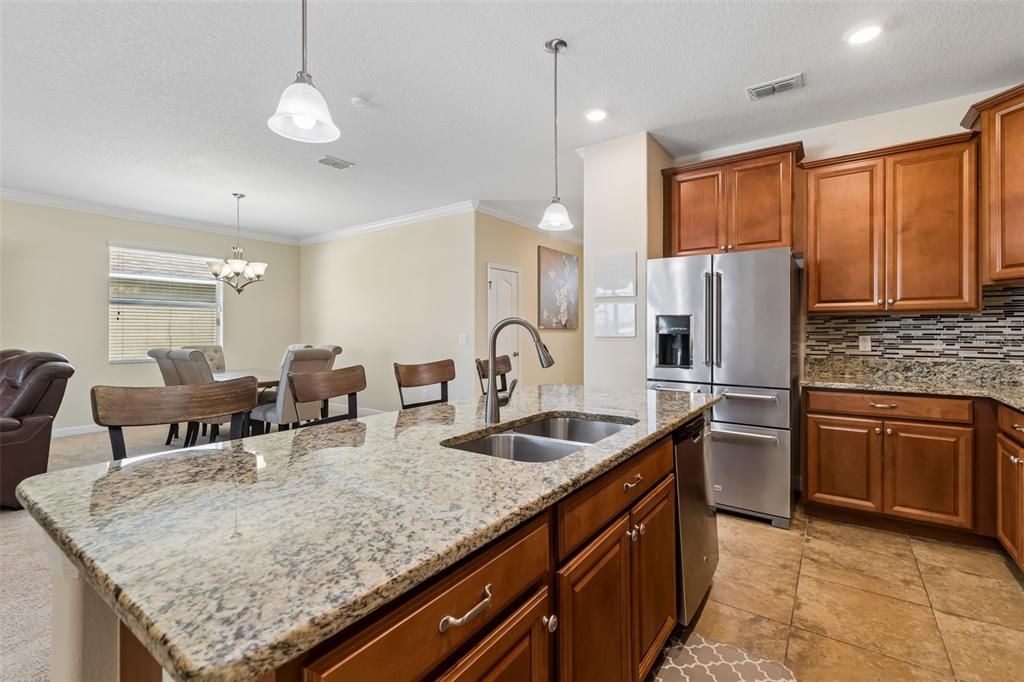Active With Contract: $315,000 (4 beds, 3 baths, 2006 Square Feet)
