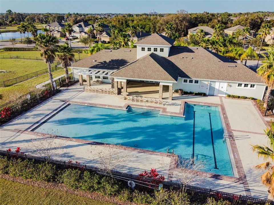Active With Contract: $315,000 (4 beds, 3 baths, 2006 Square Feet)