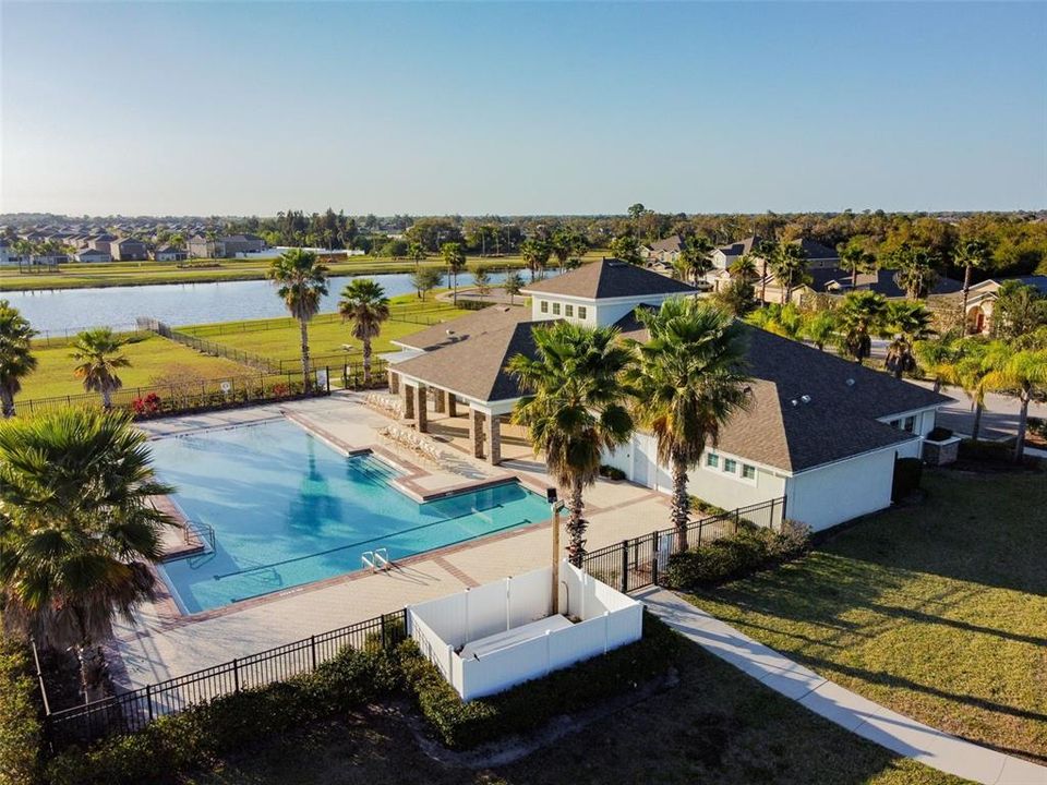 Active With Contract: $315,000 (4 beds, 3 baths, 2006 Square Feet)