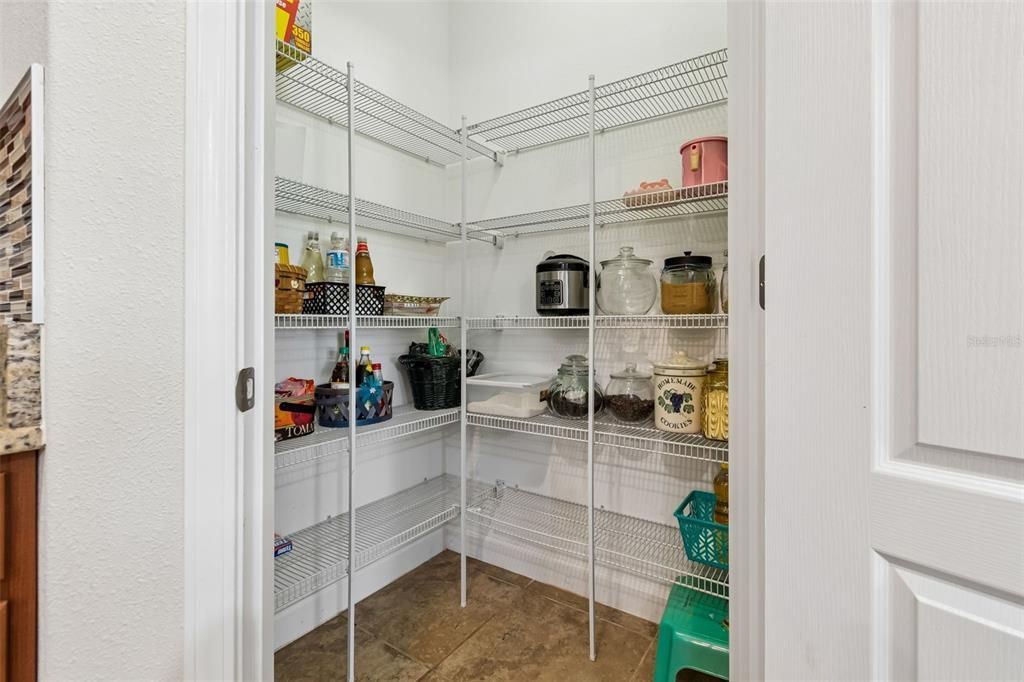 Active With Contract: $315,000 (4 beds, 3 baths, 2006 Square Feet)
