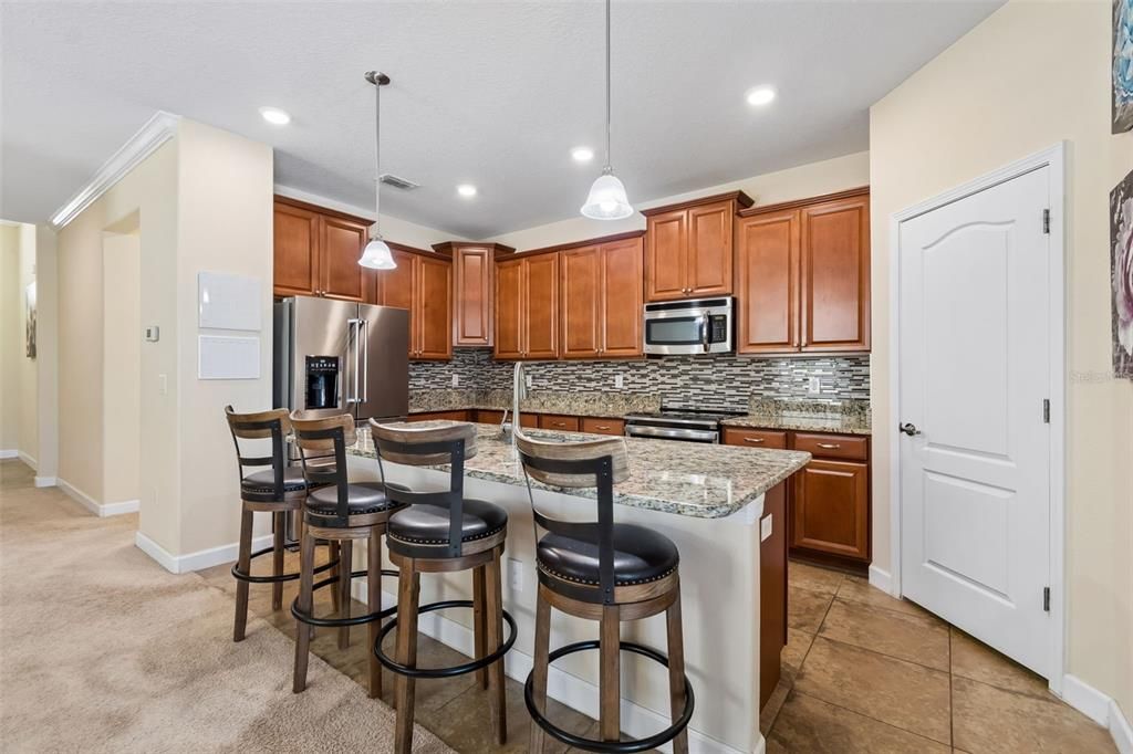 Active With Contract: $315,000 (4 beds, 3 baths, 2006 Square Feet)