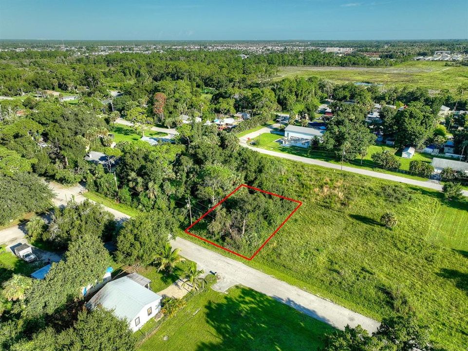 На продажу: $23,000 (0.12 acres)
