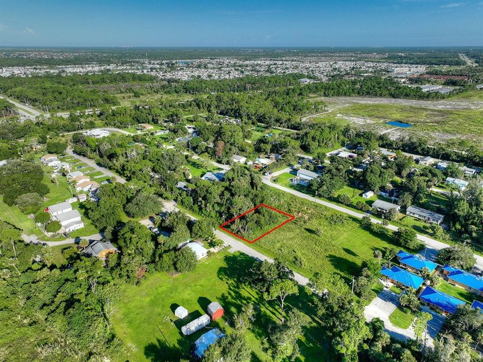 На продажу: $23,000 (0.12 acres)