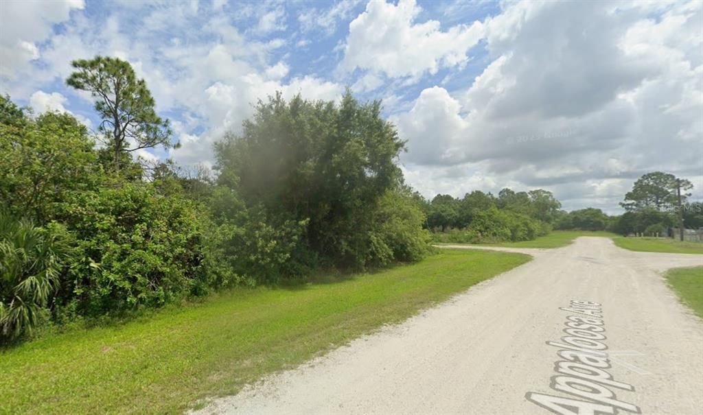 На продажу: $199,000 (2.50 acres)