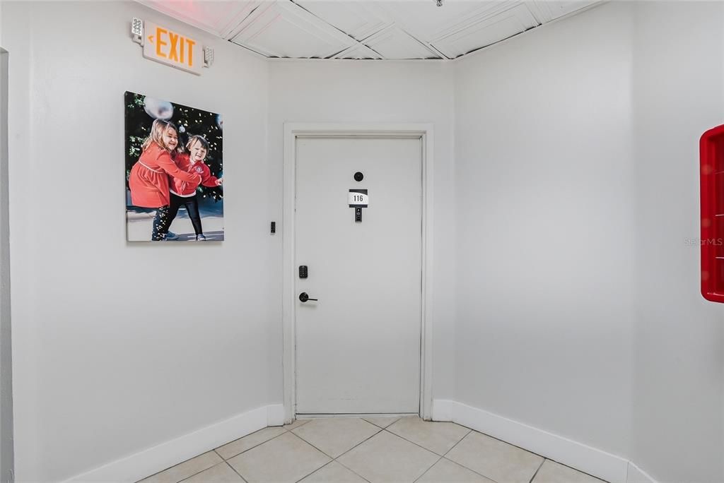 Active With Contract: $269,900 (3 beds, 2 baths, 1525 Square Feet)