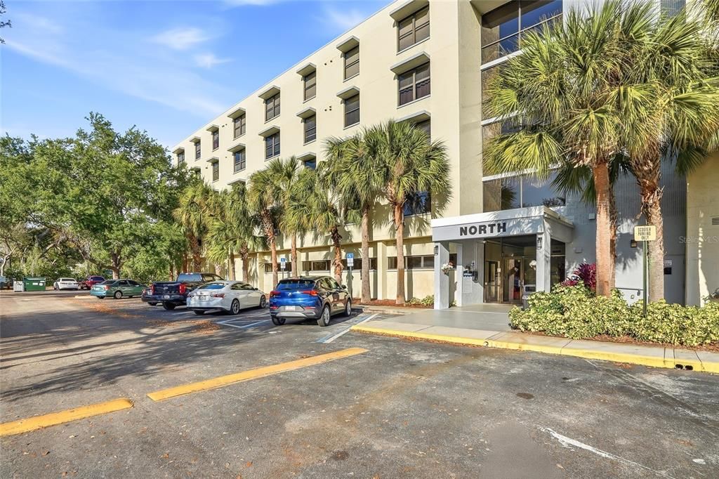 Active With Contract: $269,900 (3 beds, 2 baths, 1525 Square Feet)