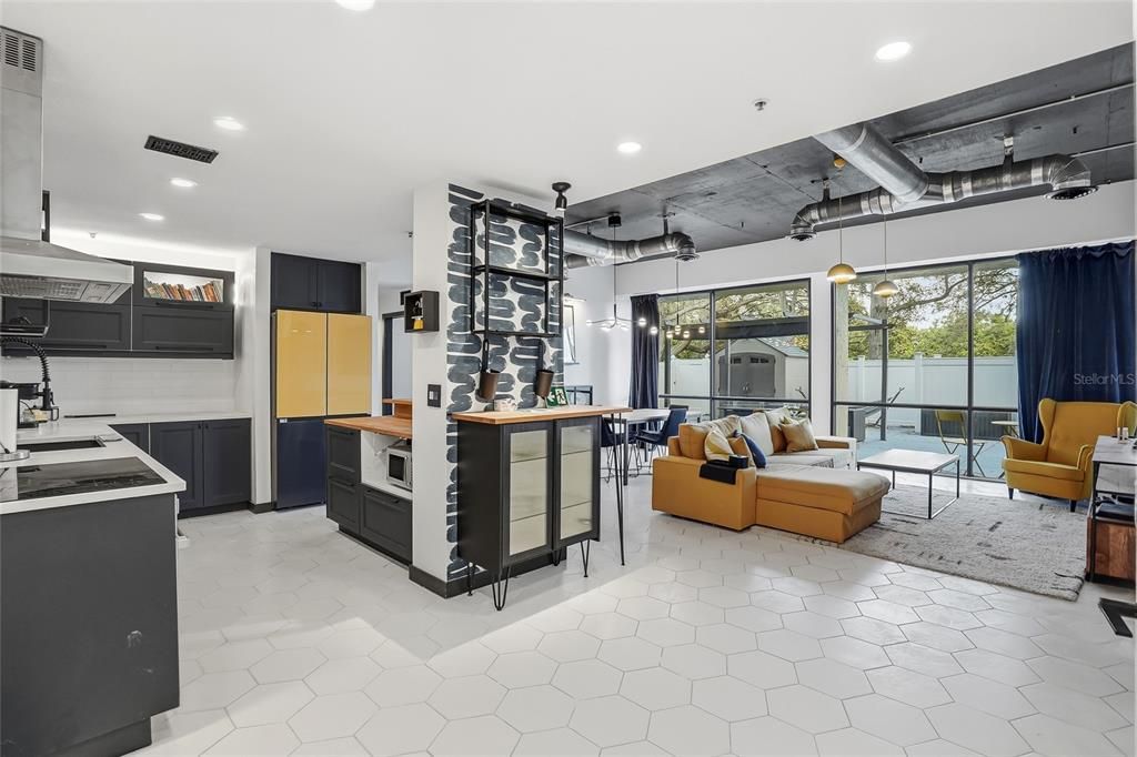 Active With Contract: $269,900 (3 beds, 2 baths, 1525 Square Feet)