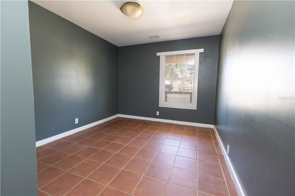 Active With Contract: $230,000 (3 beds, 2 baths, 1144 Square Feet)