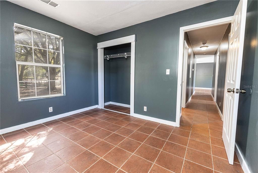 Active With Contract: $230,000 (3 beds, 2 baths, 1144 Square Feet)