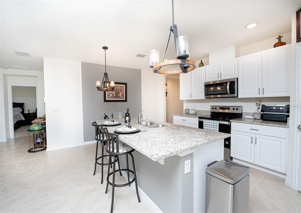 For Rent: $2,600 (4 beds, 2 baths, 1846 Square Feet)