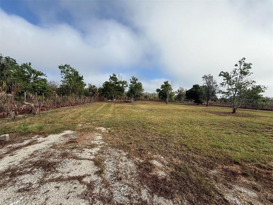For Sale: $74,900 (1.25 acres)