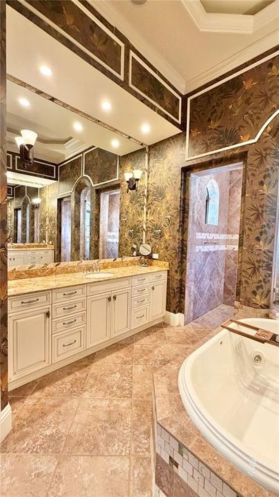 En Venta: $855,000 (3 camas, 3 baños, 3323 Pies cuadrados)