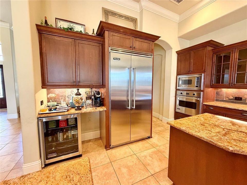 En Venta: $855,000 (3 camas, 3 baños, 3323 Pies cuadrados)