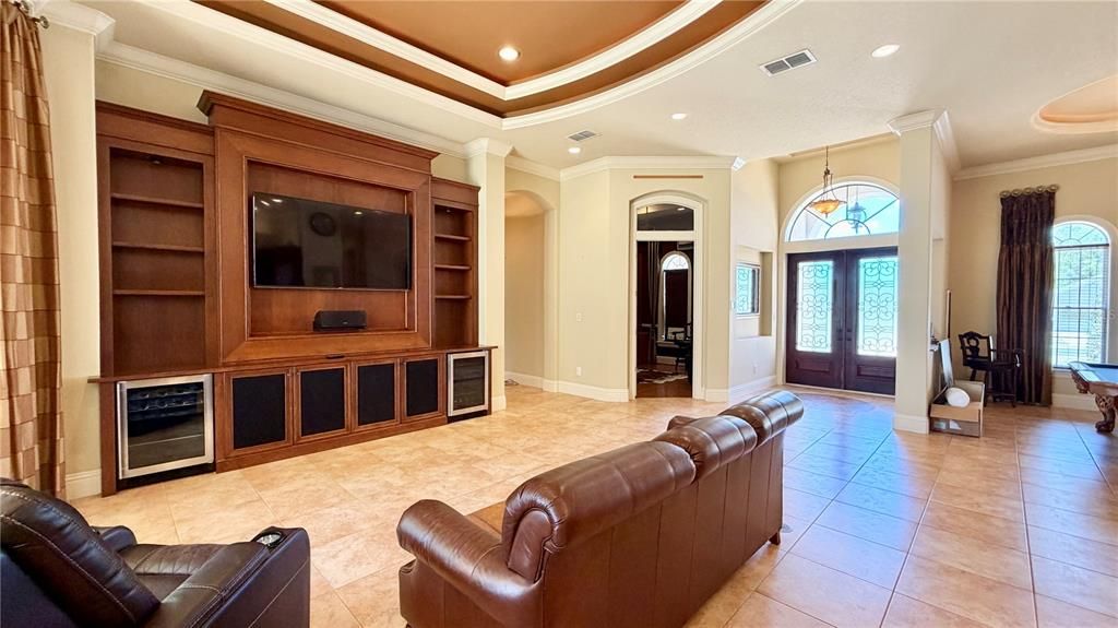 En Venta: $855,000 (3 camas, 3 baños, 3323 Pies cuadrados)