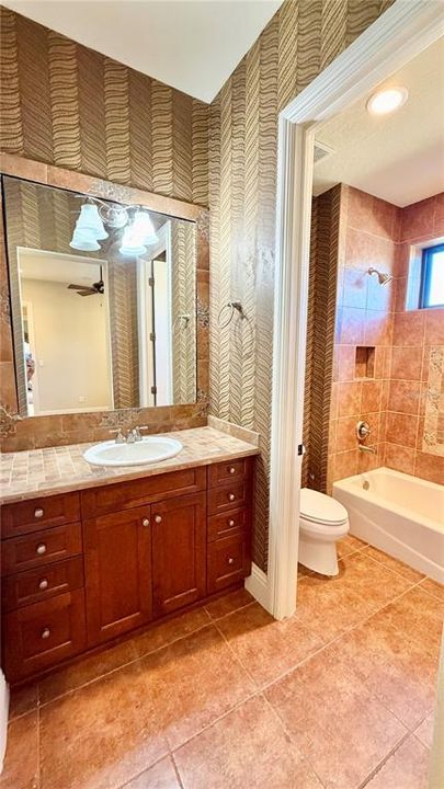 En Venta: $855,000 (3 camas, 3 baños, 3323 Pies cuadrados)