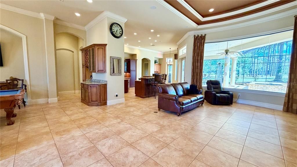 En Venta: $855,000 (3 camas, 3 baños, 3323 Pies cuadrados)