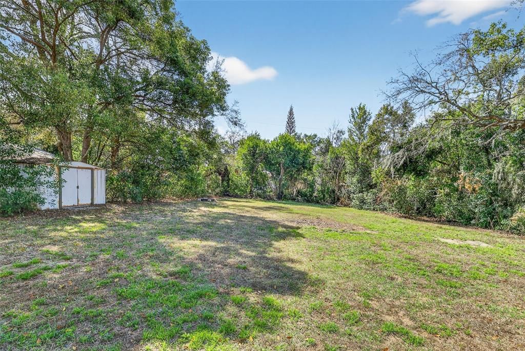 Active With Contract: $259,900 (3 beds, 2 baths, 1179 Square Feet)