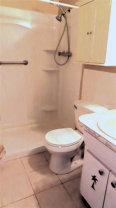 Под контрактом: $99,900 (2 спален, 1 ванн, 1100 Квадратных фут)