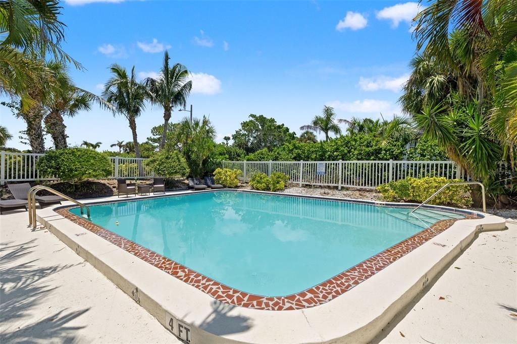 For Sale: $899,000 (2 beds, 2 baths, 1280 Square Feet)