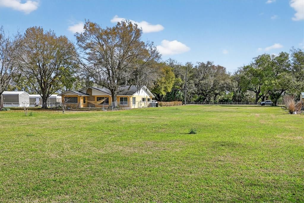 待售: $109,900 (0.64 acres)