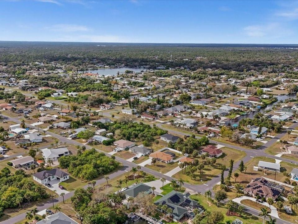 Activo con contrato: $369,900 (3 camas, 2 baños, 1483 Pies cuadrados)
