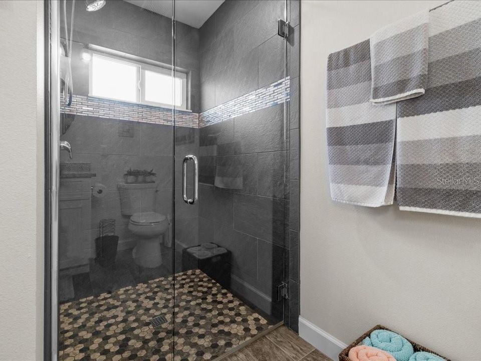 Activo con contrato: $369,900 (3 camas, 2 baños, 1483 Pies cuadrados)