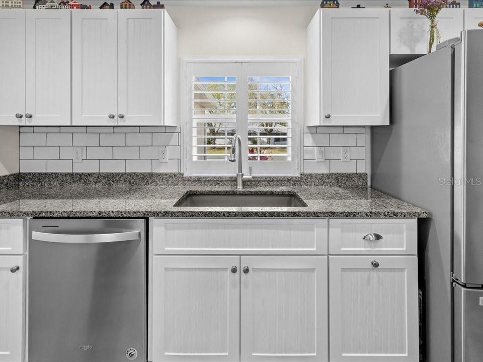 Activo con contrato: $369,900 (3 camas, 2 baños, 1483 Pies cuadrados)