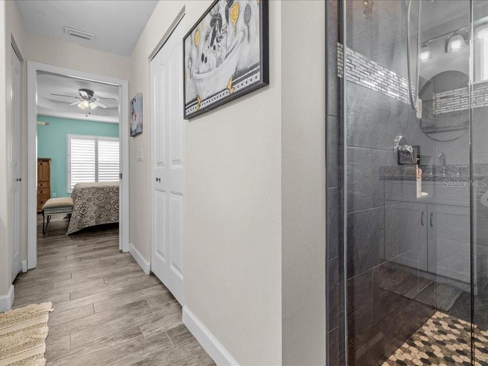 Activo con contrato: $369,900 (3 camas, 2 baños, 1483 Pies cuadrados)