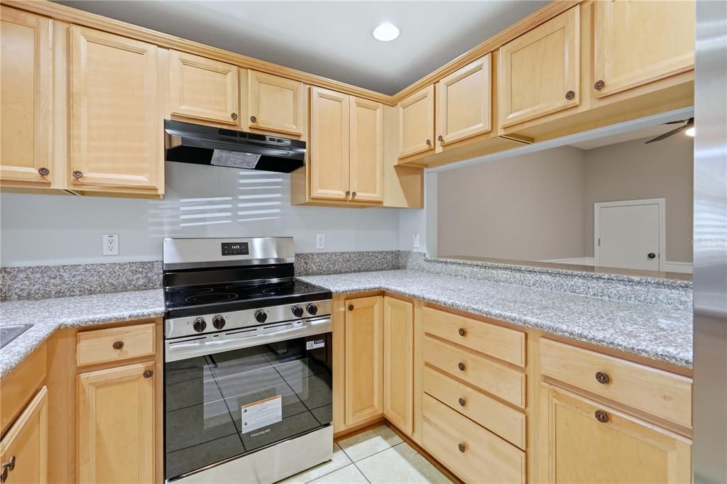 Activo con contrato: $184,999 (2 camas, 2 baños, 1532 Pies cuadrados)