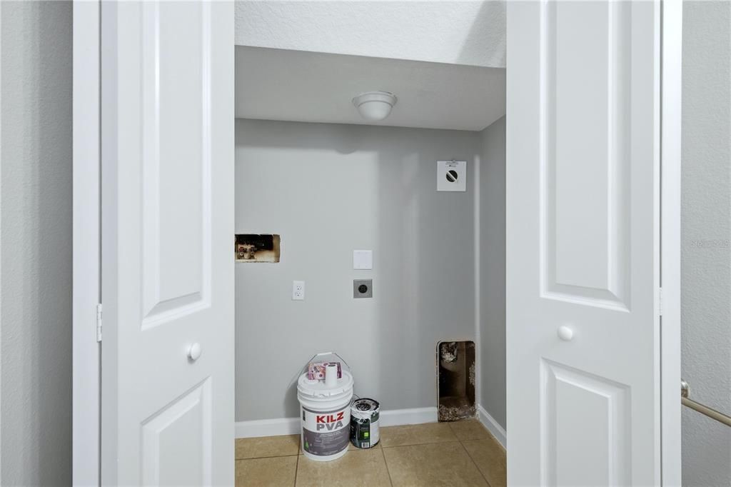 Activo con contrato: $184,999 (2 camas, 2 baños, 1532 Pies cuadrados)