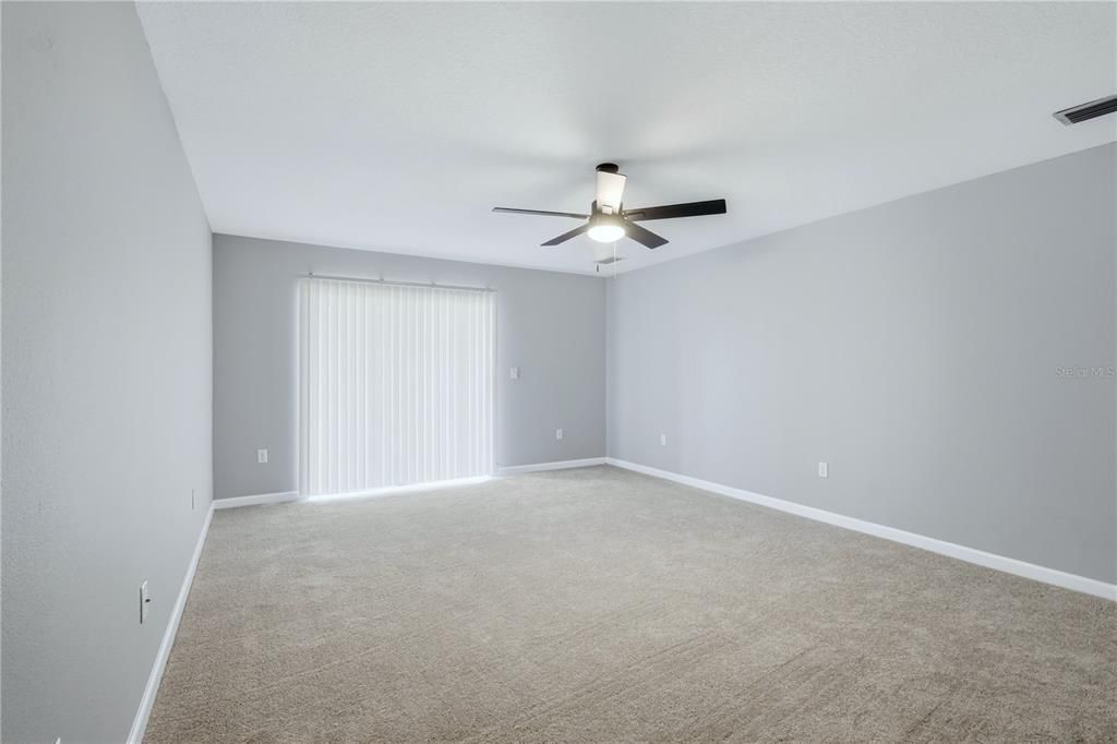 Activo con contrato: $184,999 (2 camas, 2 baños, 1532 Pies cuadrados)