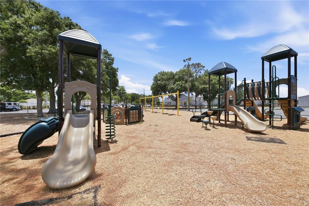 Activo con contrato: $184,999 (2 camas, 2 baños, 1532 Pies cuadrados)