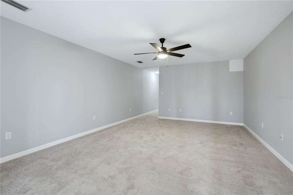 Activo con contrato: $184,999 (2 camas, 2 baños, 1532 Pies cuadrados)