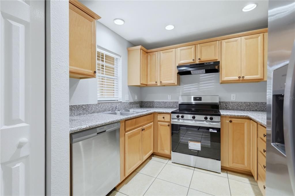 Activo con contrato: $184,999 (2 camas, 2 baños, 1532 Pies cuadrados)