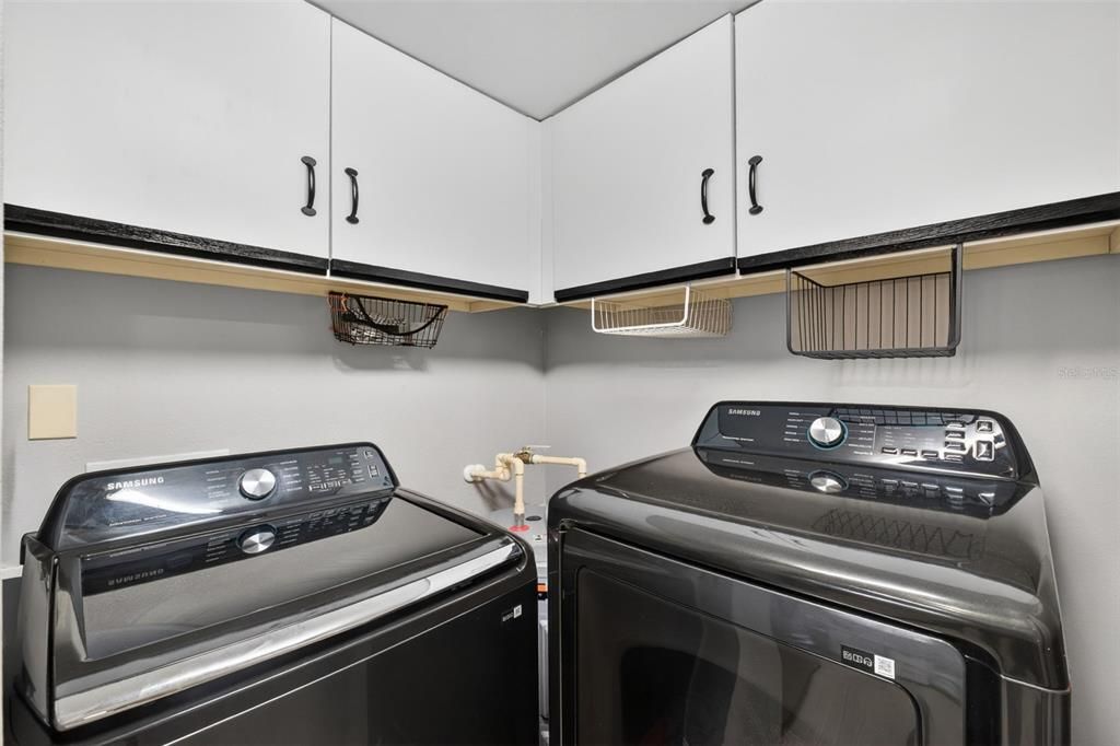 For Sale: $314,900 (2 beds, 2 baths, 1234 Square Feet)