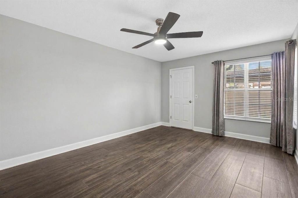 For Sale: $314,900 (2 beds, 2 baths, 1234 Square Feet)