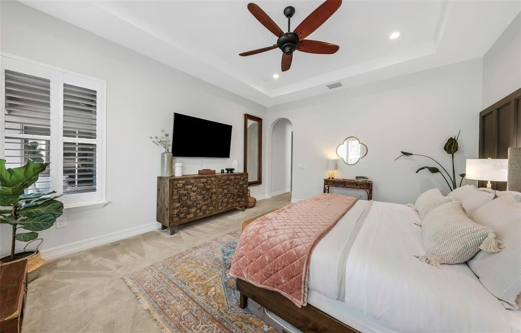 Active With Contract: $979,000 (5 beds, 4 baths, 3681 Square Feet)