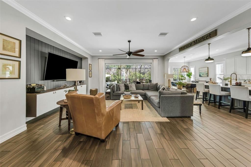 Active With Contract: $979,000 (5 beds, 4 baths, 3681 Square Feet)
