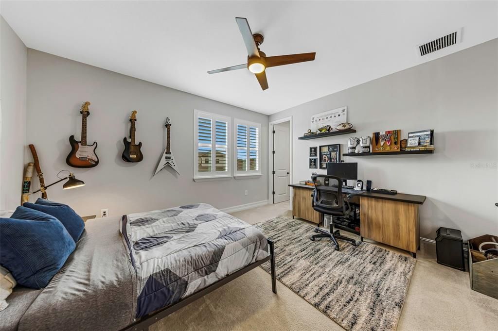 Active With Contract: $979,000 (5 beds, 4 baths, 3681 Square Feet)