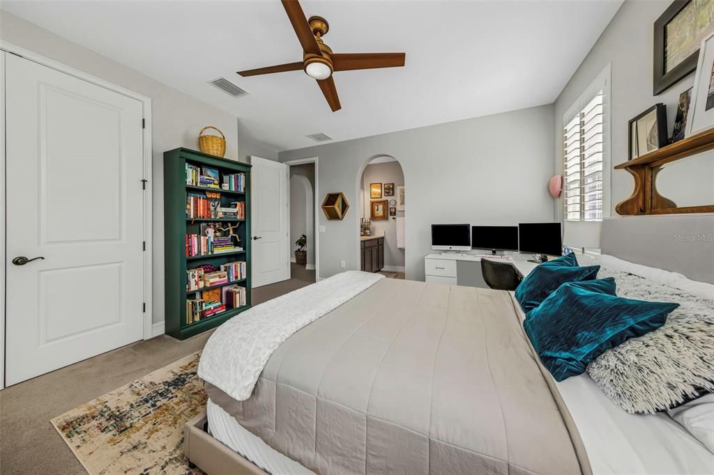 Active With Contract: $979,000 (5 beds, 4 baths, 3681 Square Feet)
