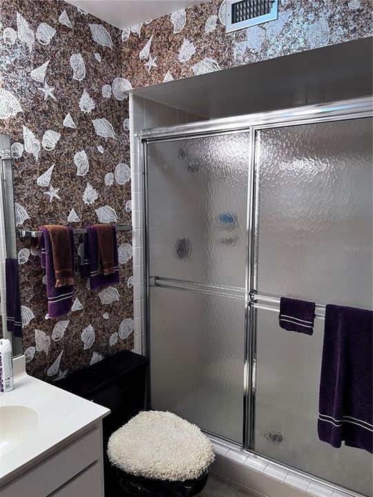 Activo con contrato: $135,000 (2 camas, 2 baños, 1408 Pies cuadrados)