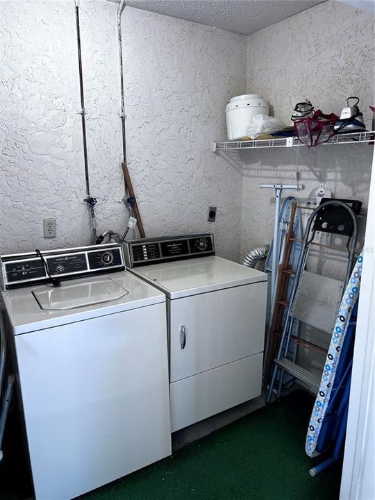 Activo con contrato: $135,000 (2 camas, 2 baños, 1408 Pies cuadrados)