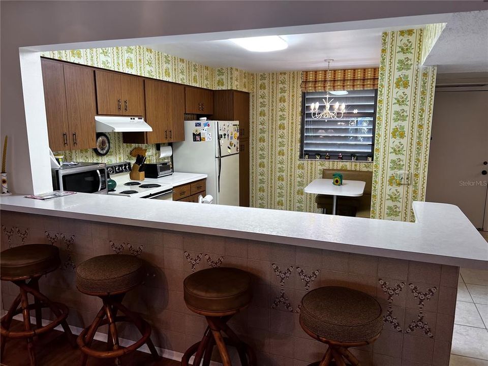 Activo con contrato: $135,000 (2 camas, 2 baños, 1408 Pies cuadrados)