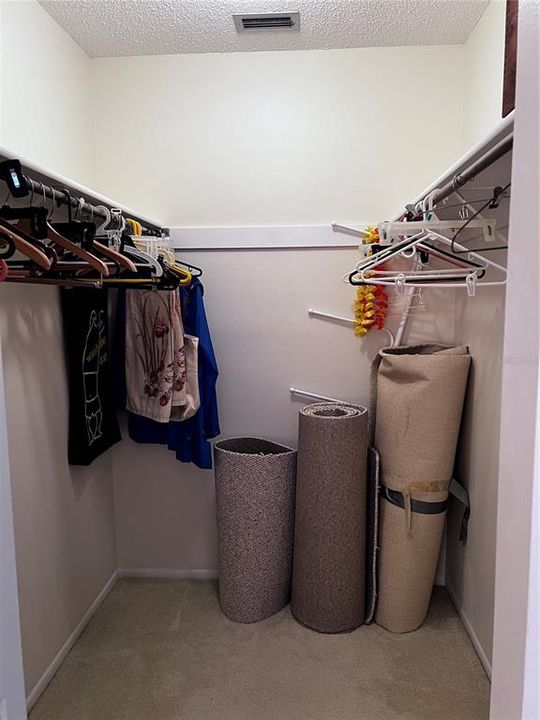 Activo con contrato: $135,000 (2 camas, 2 baños, 1408 Pies cuadrados)