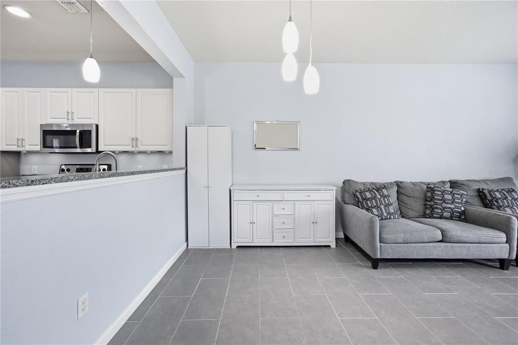 For Sale: $224,900 (3 beds, 2 baths, 1584 Square Feet)