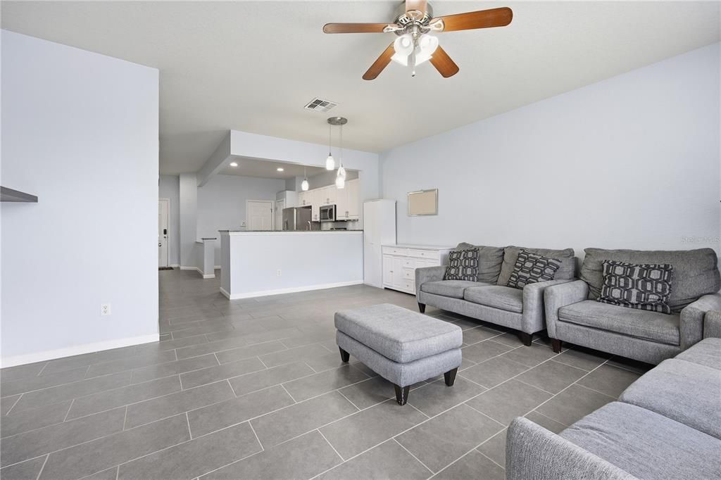 For Sale: $224,900 (3 beds, 2 baths, 1584 Square Feet)