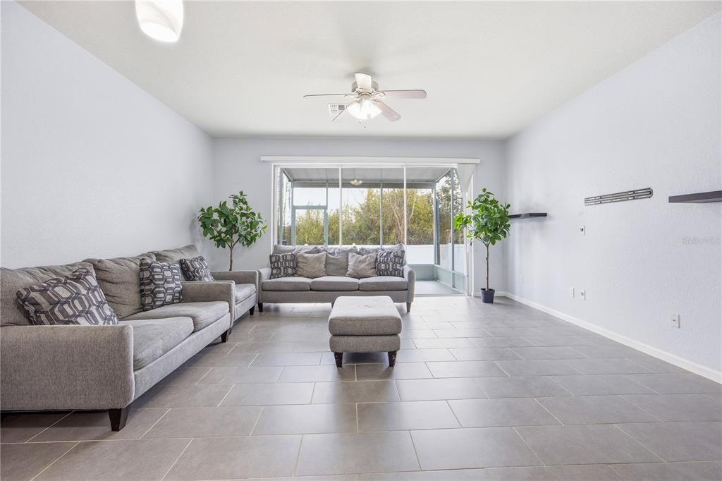 For Sale: $224,900 (3 beds, 2 baths, 1584 Square Feet)