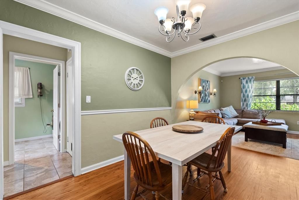 For Sale: $699,900 (3 beds, 3 baths, 2000 Square Feet)