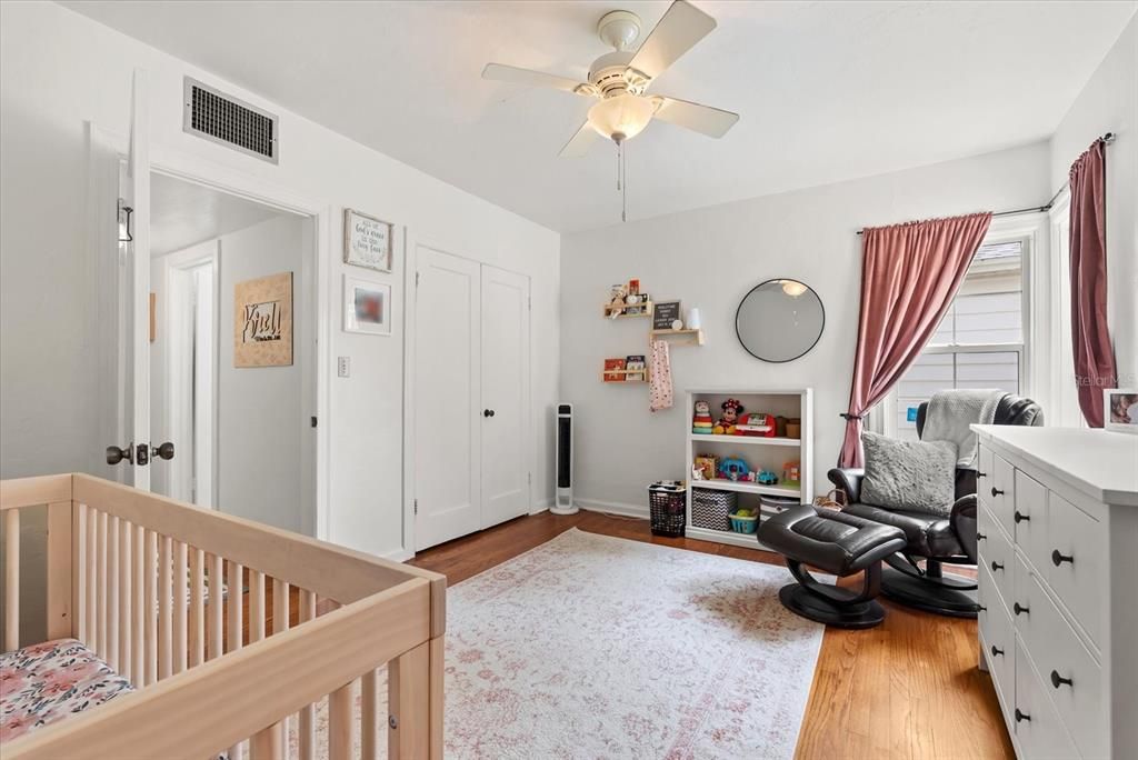 For Sale: $699,900 (3 beds, 3 baths, 2000 Square Feet)